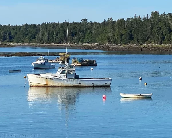 Photo of lobster boat at Friendship Cove